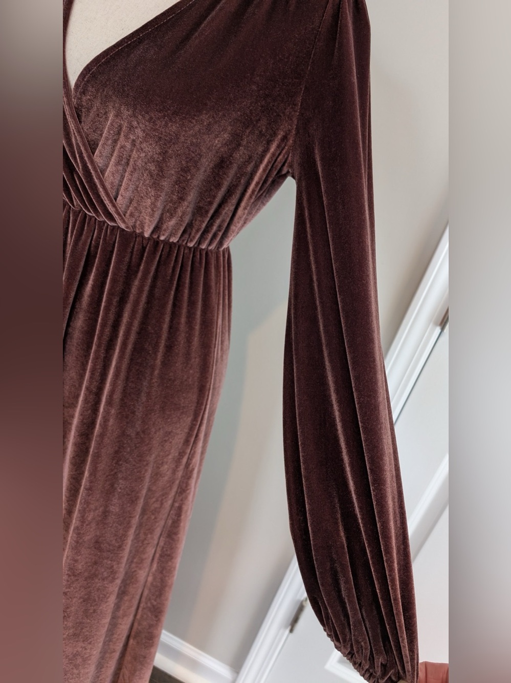 Baltic Born Sadie Velvet Maxi Dress Dusty Plum Size Small - Picture 7 of 14